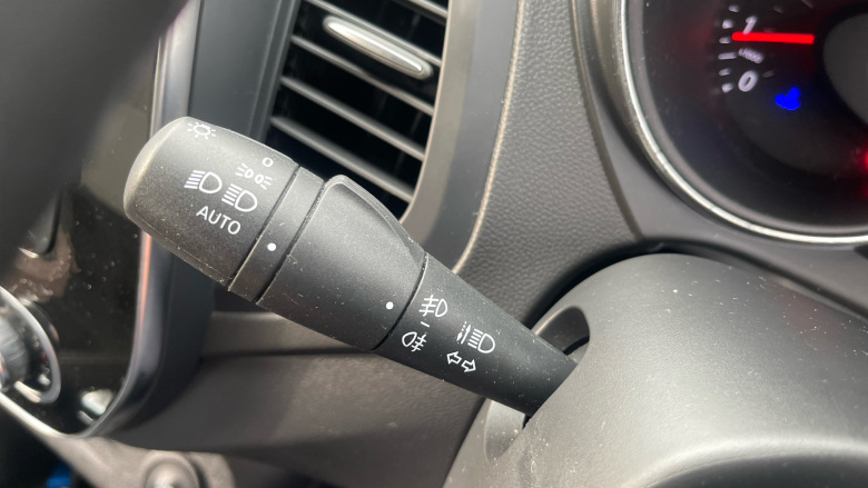 Renault Captur 1.5 dCi 90 Iconic 5dr EDC Diesel Hatchback